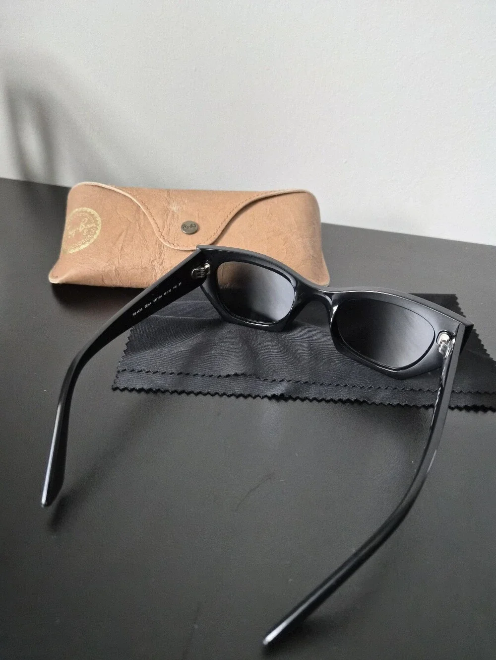 Rayban ZENA sunglasses polished black frame